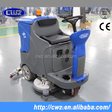 Automatic ride on gym floor cleaning machine